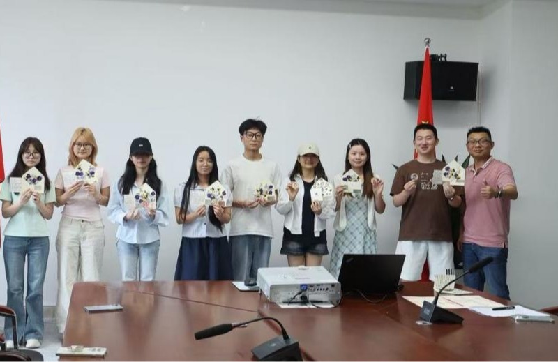新起点科研社团举办第七届干部干事欢送会
